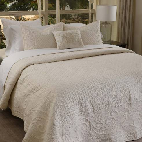 Trapunto Cotton Ivory Quilted Bedspread