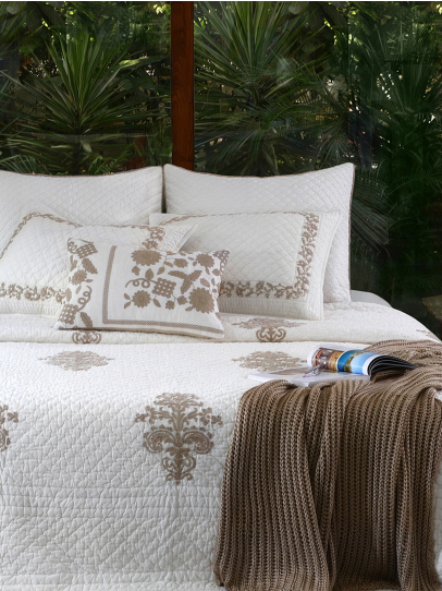 MONOCHROME ARIDI IVORY NATURAL BEDSPREAD QUILTED 244 CM x 264 CM (96 IN x 104 IN)