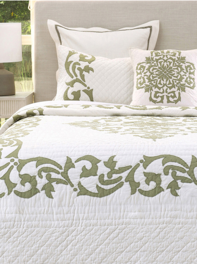 ARIDI APPLIQUE LT IVORY GREEN BEDSPREAD QUILTED 244 CM x 264 CM (96 IN x 104 IN)