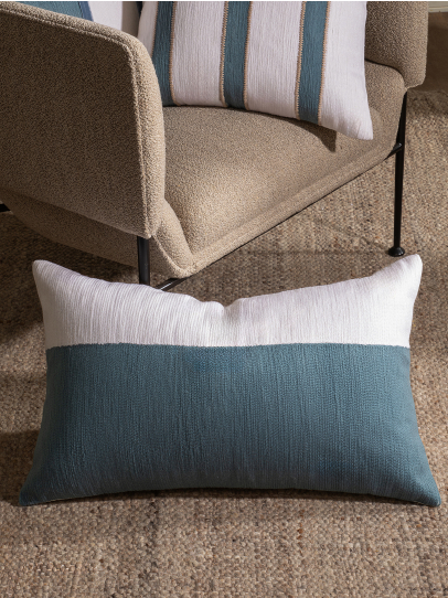 SANTIAGO BLUE LUMBAR 41 CM x 66 CM (16 IN x 26 IN)