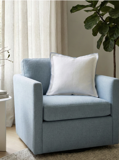 MERROW EDGE 1 IVORY CUSHIONS 46 CM x 46 CM (18 IN x 18 IN)