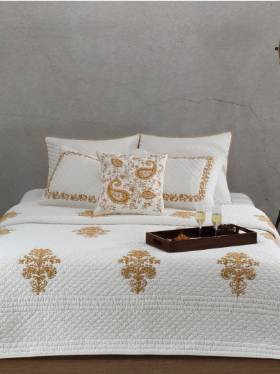 MONOCHROME ARIDI LT IVORY AMBER BEDSPREAD QUILTED 244X264 CM