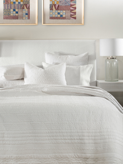 HAZEL IVORY QUILTED BEDSPREAD 244 X 264 CM