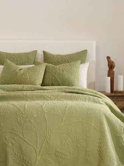 ARBOR VITAE GREEN QUILTED BEDSPREAD 244 X 264 CM