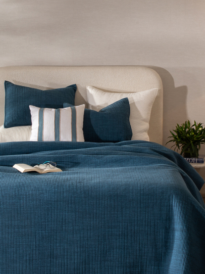 PRELUDE BLUE QUILTED BEDSPREAD 259 X 254 CM
