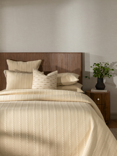 ATHENS BEIGE QUILTED BEDSPREAD 259 X 254 CM