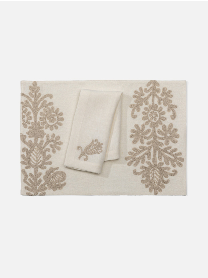 PLACEMAT & NAPKIN BUDAPEST IVORY 46X46 CM SET OF 16