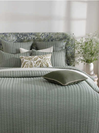 MILANGE CHAMBRAY GREEN QUILTED BEDSPREAD 239 X 259 CM