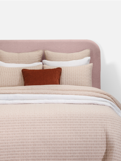 MILANGE BLUSH QUILTED BEDSPREAD 239 X 259 CM