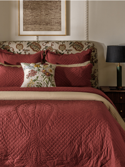 EDEN QUILT RED/IVORY BEDSPREAD QUILTED 259 CM X 239 CM