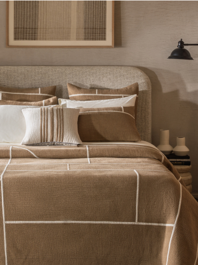 ELMORE 2 BEIGE QUILTED BEDSPREAD 254 X 259 CM