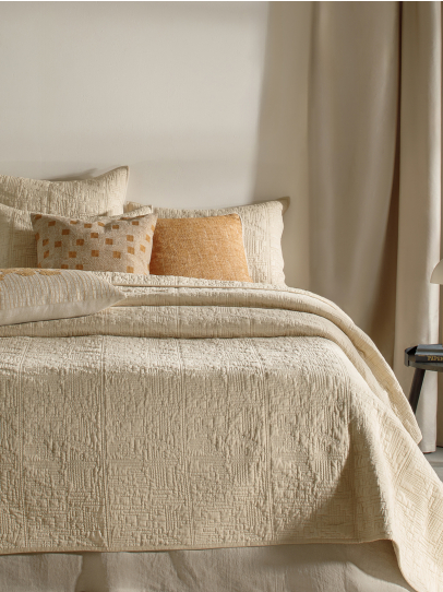 BEDSPREAD QUILTED DRIFT NATURAL 254X259 CM