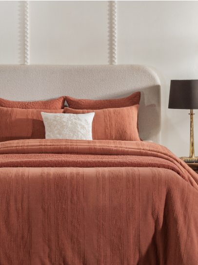 CHANNEL WEAVE RUST DUVET COVER 254 X 259 CM